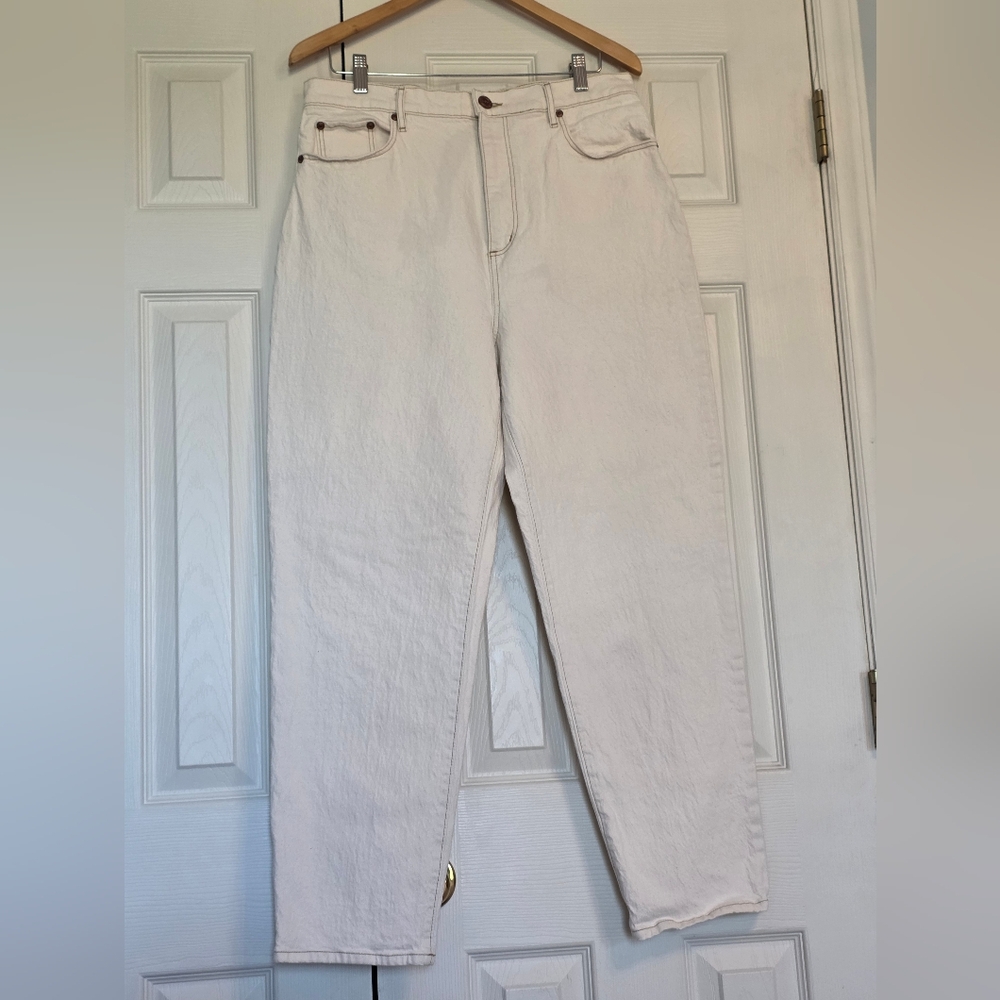 Loft Women's High Waist, Boyfriend Fit Cream Color Jeans, Size 12/31